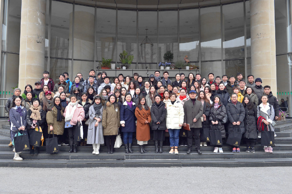 开学典礼照片(集体照)201901.jpg