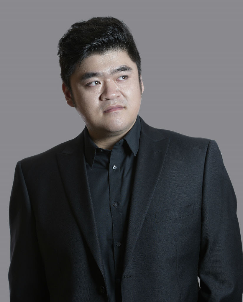 陈默也 近照.jpg
