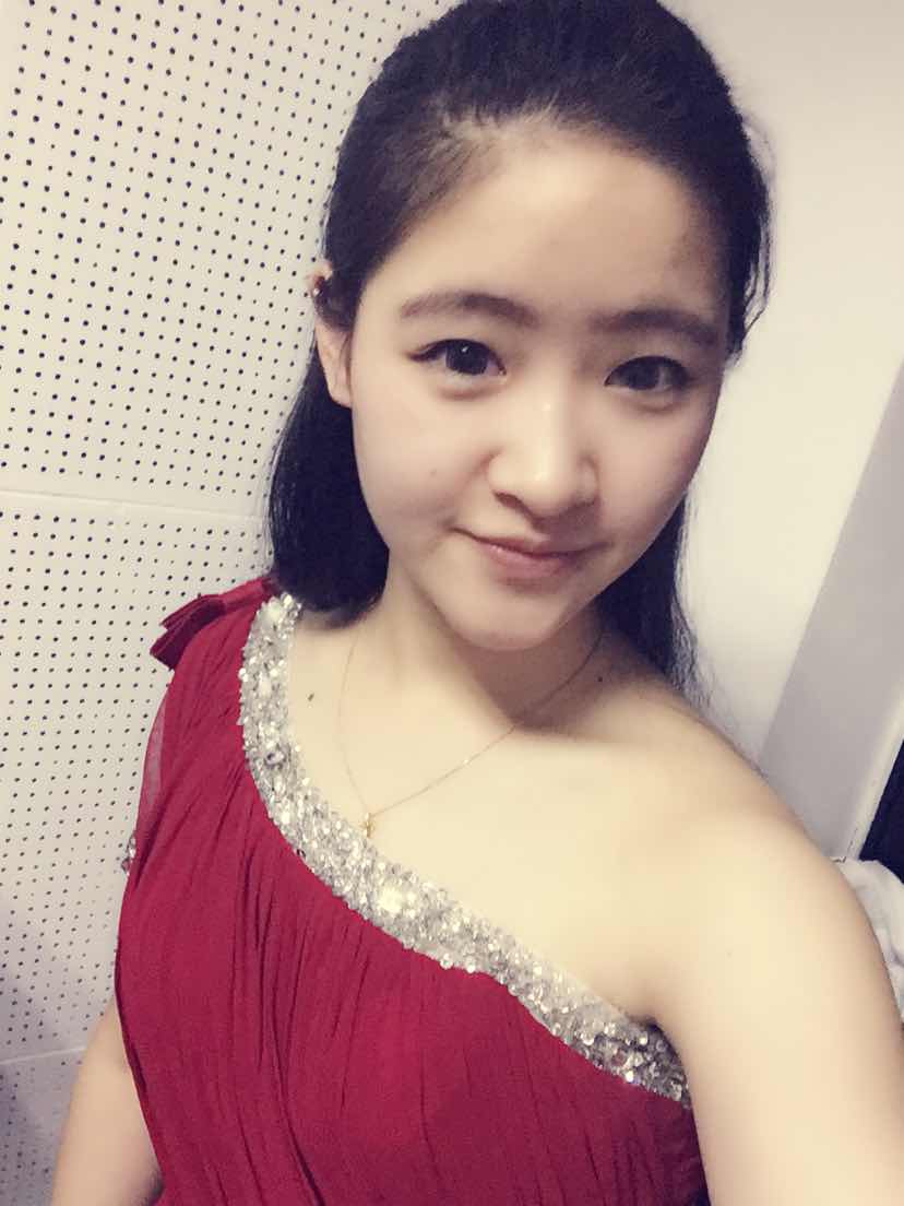 19 刘睿婷 声乐歌剧系 2016级 志愿者工作部部长助理 尽己所能,不计报酬,帮助他人,服务社会。.jpg